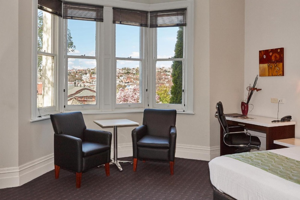 Auldington Hotel Main image